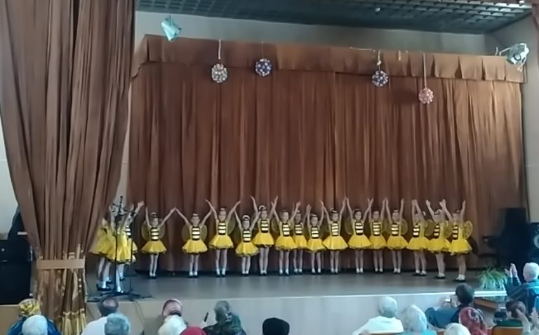 Праздничный концерт для обеспечиваемых ГБУ РК СП ДПИ