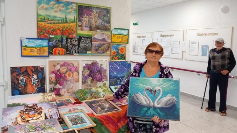 Выставка «Картинная галерея сентября»